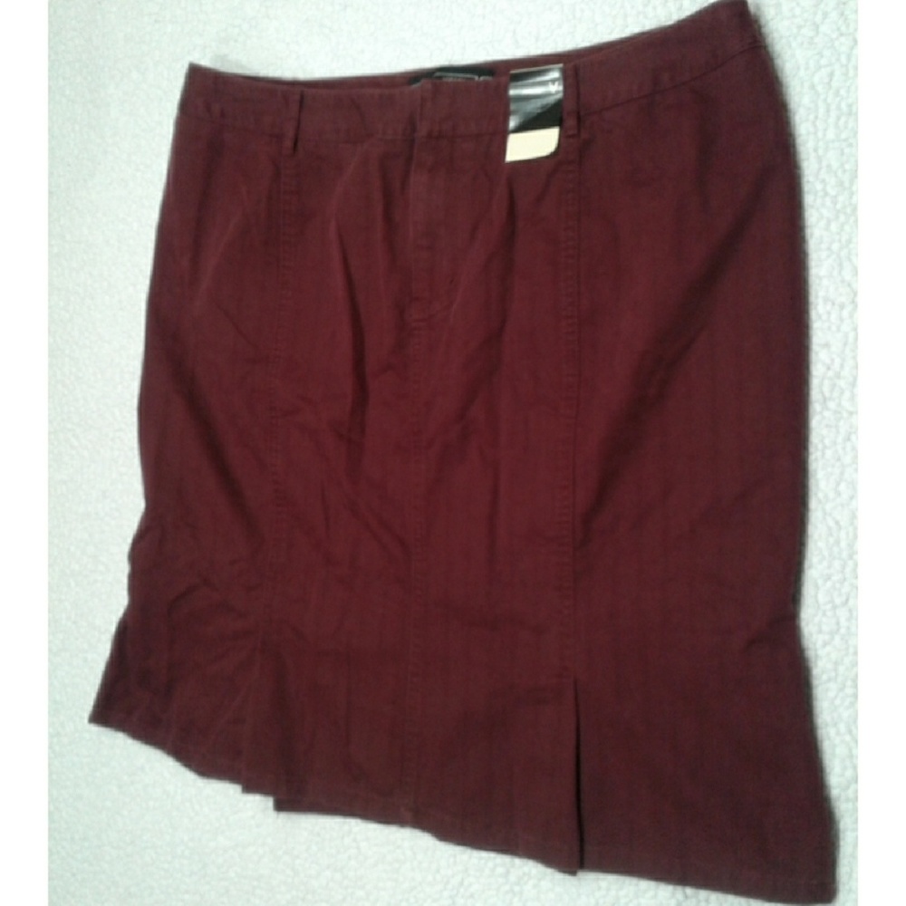 New Lane Bryant-Venezuela cranberry DENIM Size 18